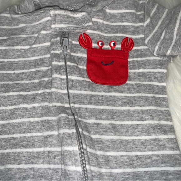 Carter’s/Gerber jumpsuit bundle - 6 months - Picture 4 of 9